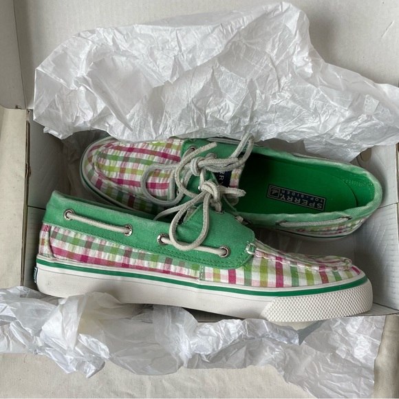 Seersucker Spring Sperry 🌸 - Picture 2 of 13